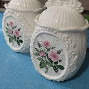 Vintage Floral Biscuit / Cookie Jar Cannister Very Unique
